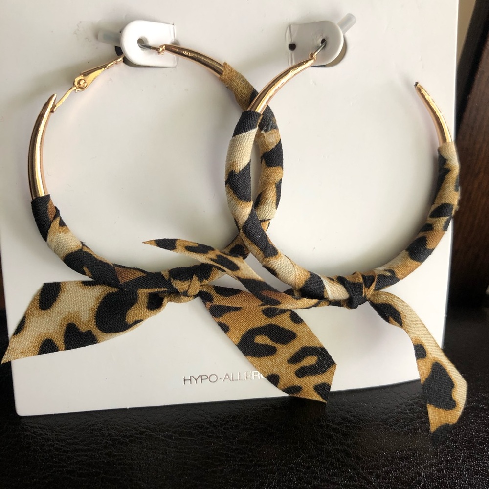 Brand New! Cheetah Print Earrings!!